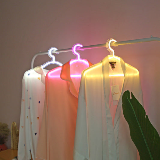 Cintre Lumineux LED en Néon USB - NeonMagic✨ néons sur mesure