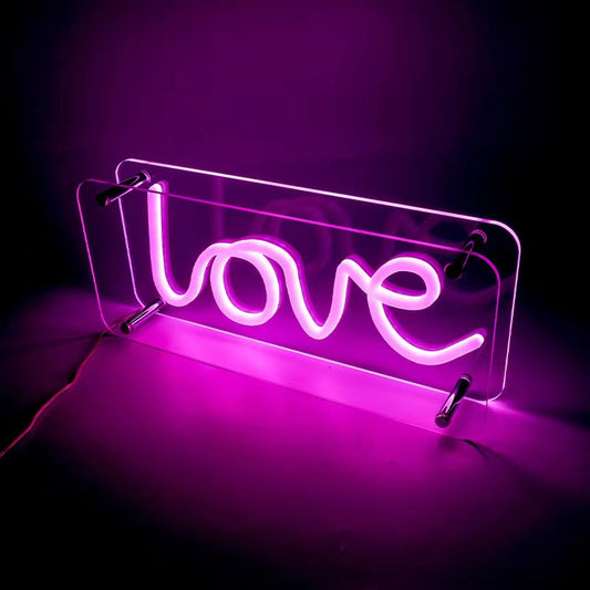 Néon "Love" – Affection Éclatante en Lumière - NeonMagic✨ néons sur mesure